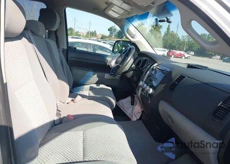 2010 Toyota Tundra Double Cab Sr5 из США, поврежденный, VIN 5TFUY5F14AX158051